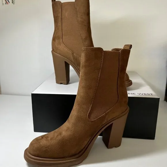 Nine West Ream Chelsea Heeled Booties Women's Size 10 M NWT - Picture 2 of 6